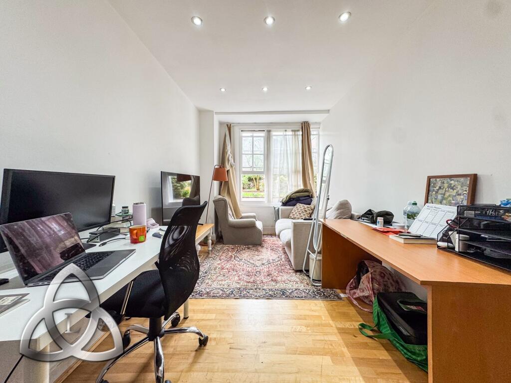 1 bed House (unspecified) for rent in London. From Legacy Property Consultants Ltd - London