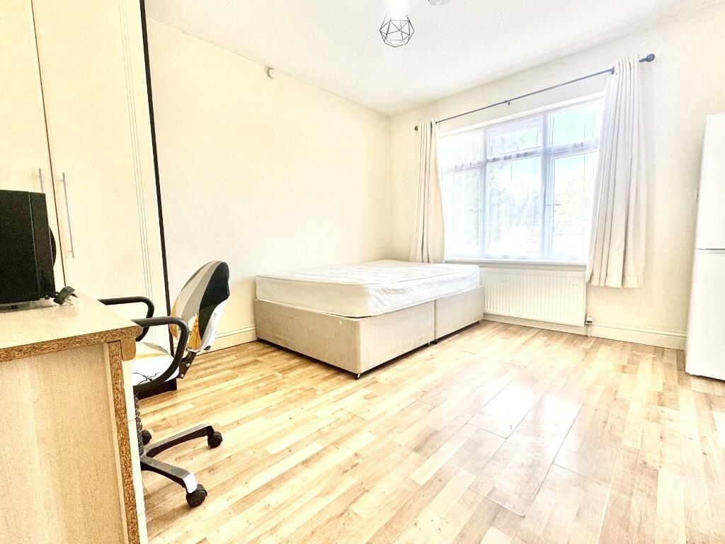 0 bed Studio for rent in Hounslow. From Dogra Estate Agent