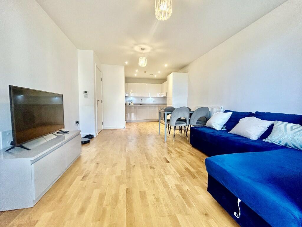 1 bed Apartment for rent in Hitchambury. From Dogra Estate Agent 1 bed Apartment for rent in Hitchambury. From Dogra Estate Agent