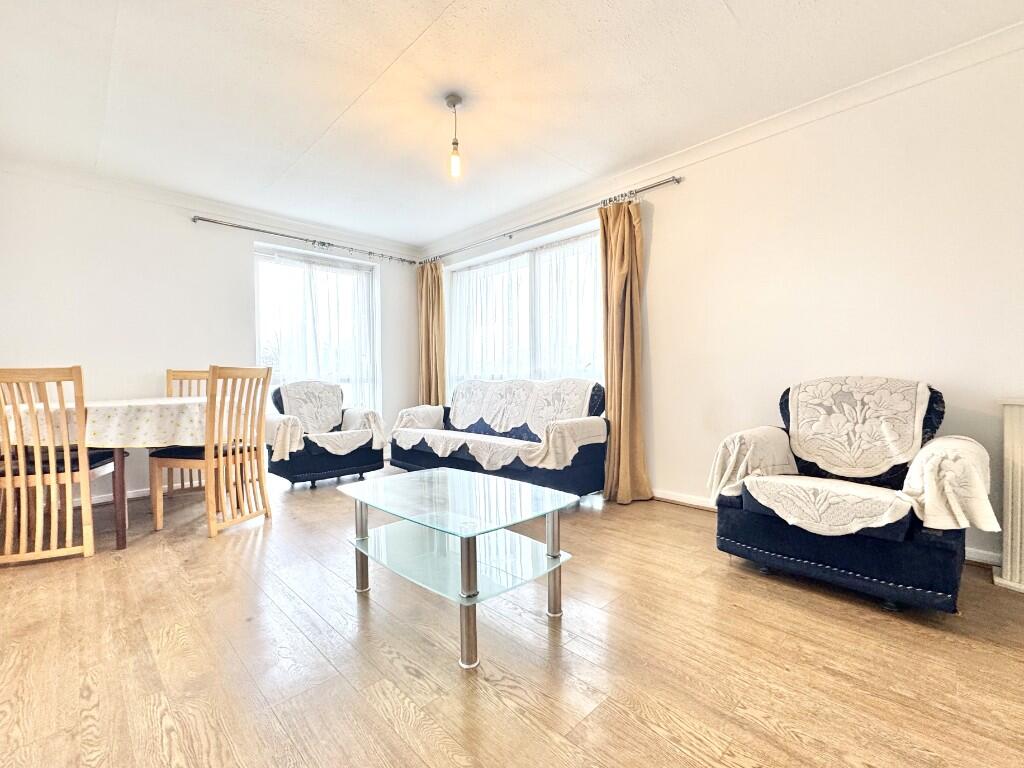 2 bed 1st Floor Flat for rent in Southall. From Dogra Estate Agent