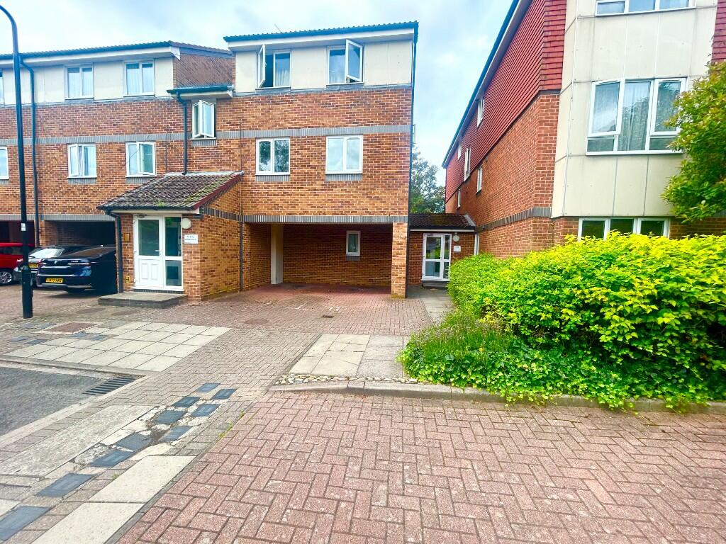 1 bed 1st Floor Flat for rent in Southall. From Dogra Estate Agent