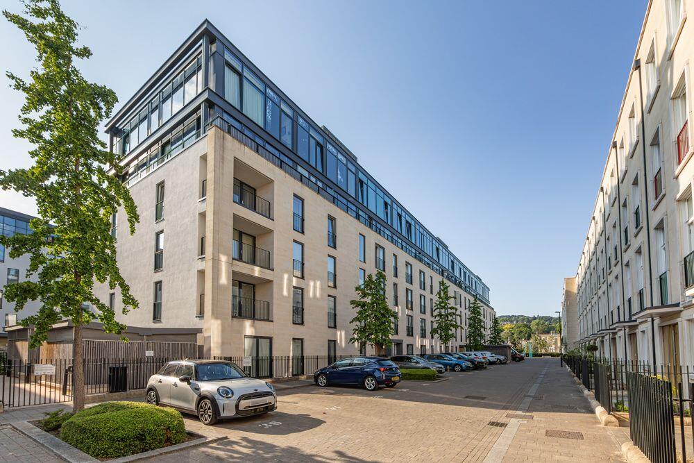 2 bed Apartment for rent in Bath. From Crisp Cowley (Bath) Ltd - Bath 2 bed Apartment for rent in Bath. From Crisp Cowley (Bath) Ltd - Bath