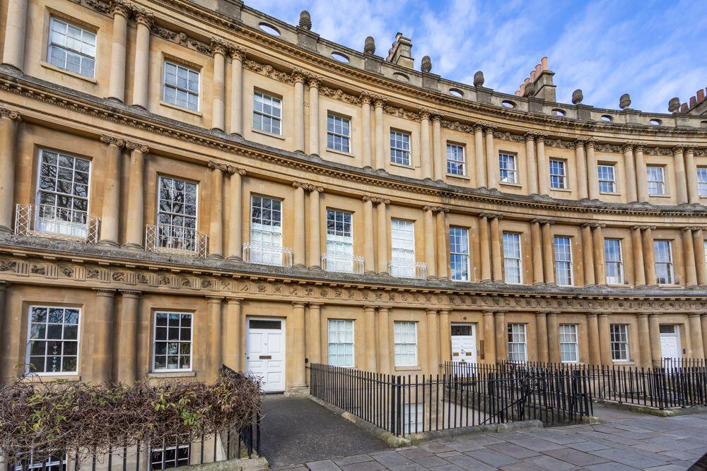 1 bed Apartment for rent in Upper Swainswick. From Crisp Cowley (Bath) Ltd - Bath