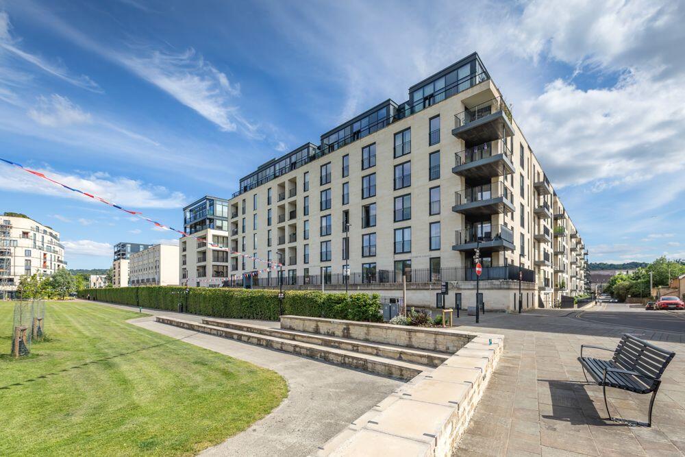 2 bed Apartment for rent in Bath. From Crisp Cowley (Bath) Ltd - Bath 2 bed Apartment for rent in Bath. From Crisp Cowley (Bath) Ltd - Bath