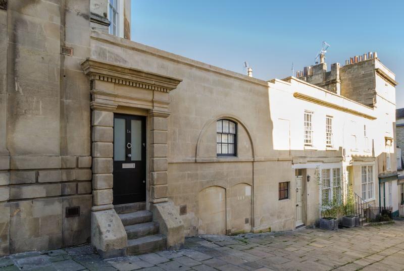 1 bed Apartment for rent in Bath. From Crisp Cowley (Bath) Ltd - Bath