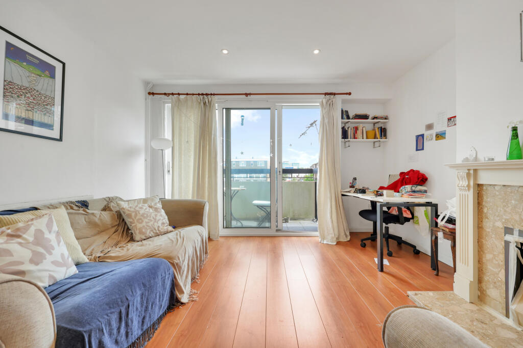 2 bed Annexe for rent in Bethnal Green. From Ellis & Co - Bethnal Green