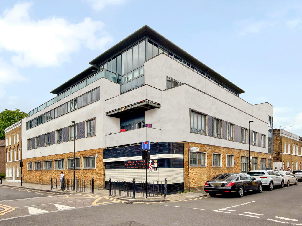 1 bed Apartment for rent in London. From Ellis & Co - Bethnal Green