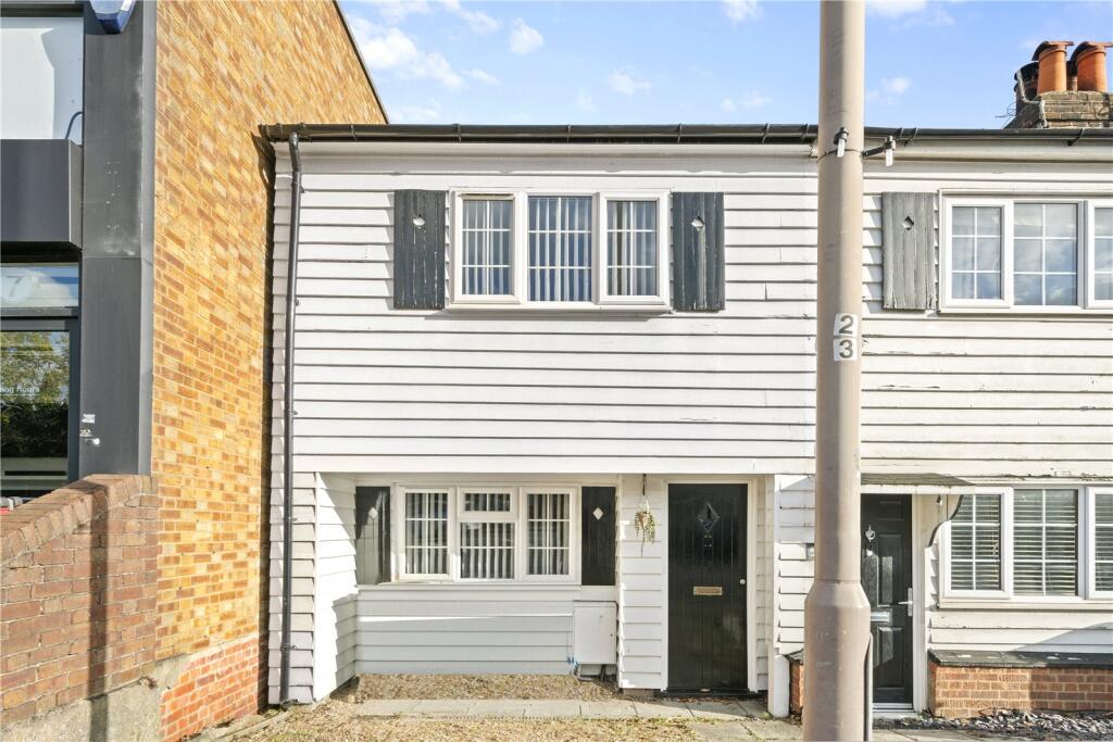 2 bed End of Terrace for rent in Loughton. From Ellis & Co - Bethnal Green 2 bed End of Terrace for rent in Loughton. From Ellis & Co - Bethnal Green