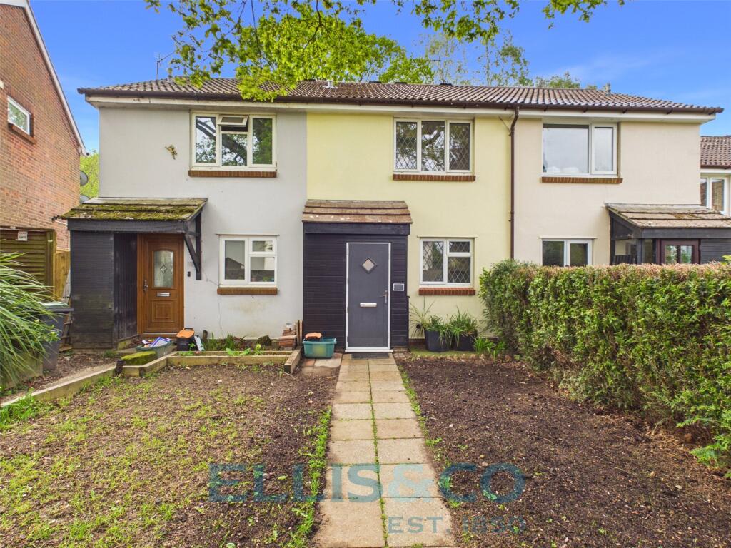 2 bed Mid Terraced House for rent in Tonbridge. From Ellis & Co - Tonbridge