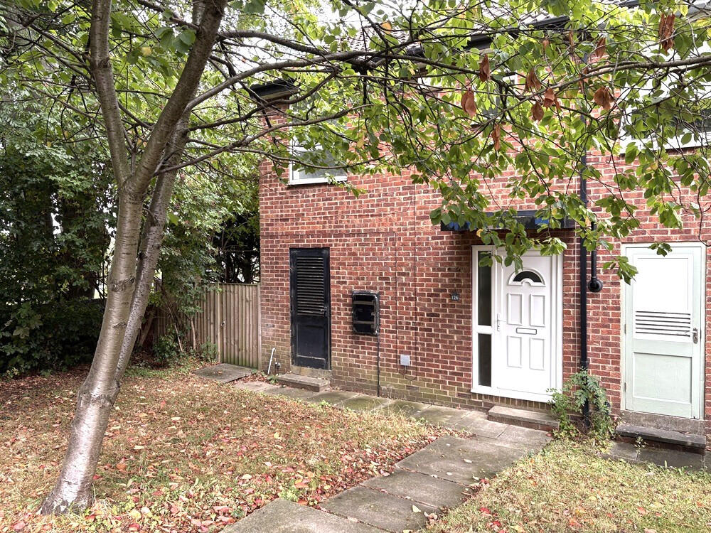 2 bed Mid Terraced House for rent in Leeds. From Executive Lets - Leeds 2 bed Mid Terraced House for rent in Leeds. From Executive Lets - Leeds