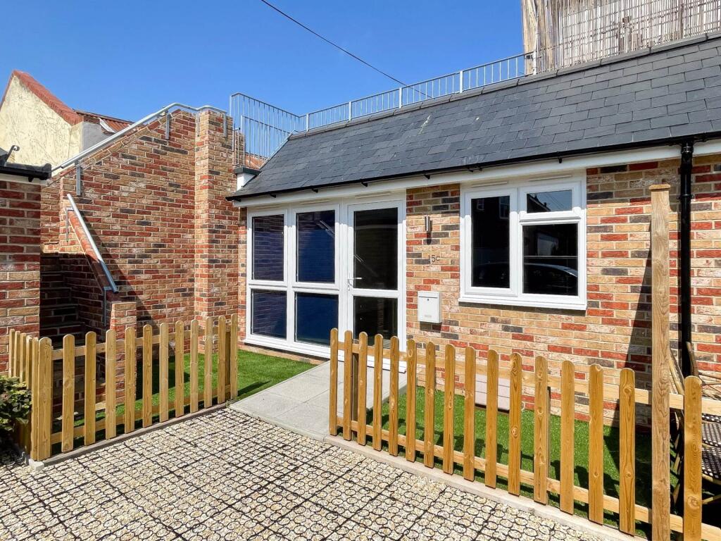 1 bed 1st Floor Flat for rent in Blandford Forum. From Forum Sales and Lettings - Blandford Forum