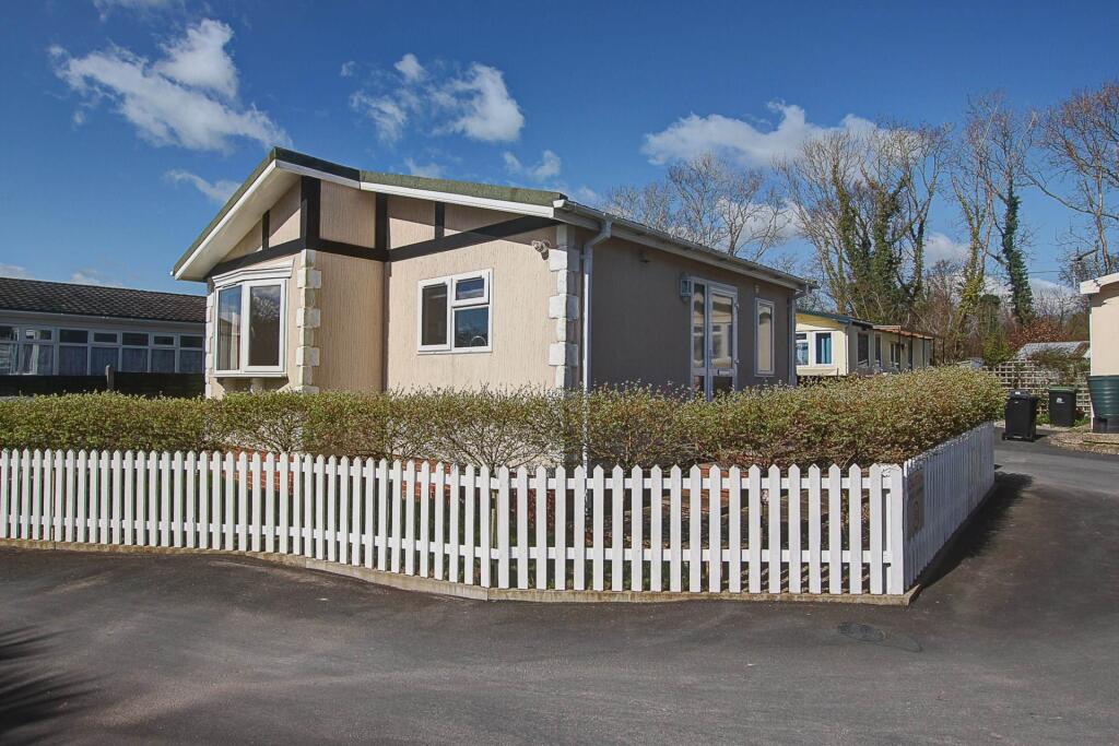 1 bed Park home for rent in Tarrant Keyneston. From Forum Sales and Lettings - Blandford Forum 1 bed Park home for rent in Tarrant Keyneston. From Forum Sales and Lettings - Blandford Forum