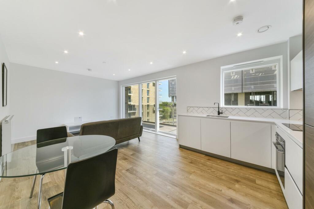 1 bed Apartment for rent in London. From Johns & Co - Canary Wharf