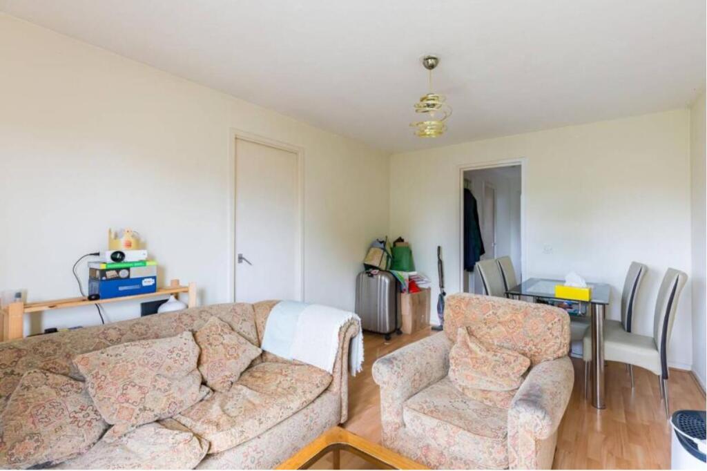 2 bed Apartment for rent in Poplar. From Johns & Co - Canary Wharf 2 bed Apartment for rent in Poplar. From Johns & Co - Canary Wharf