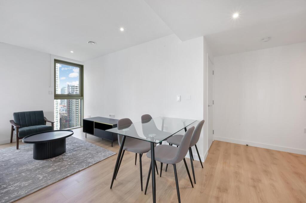 2 bed Apartment for rent in Poplar. From Johns & Co - Canary Wharf