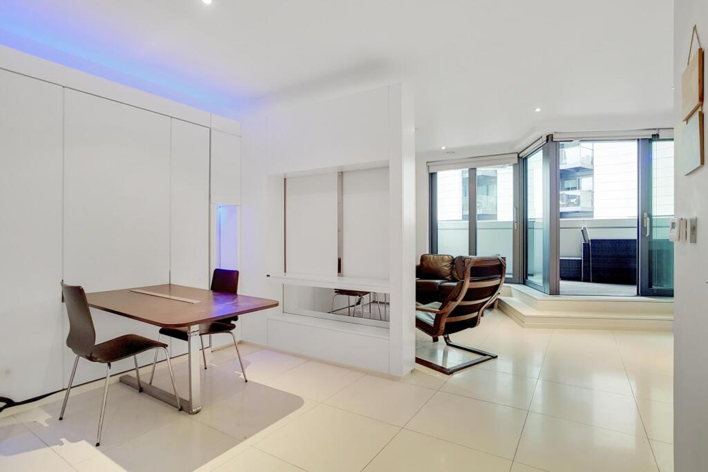 4 bed Apartment for rent in London. From Johns & Co - Canary Wharf