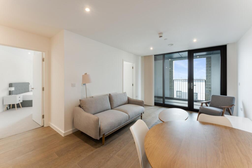 2 bed Apartment for rent in . From Johns & Co - Canary Wharf
