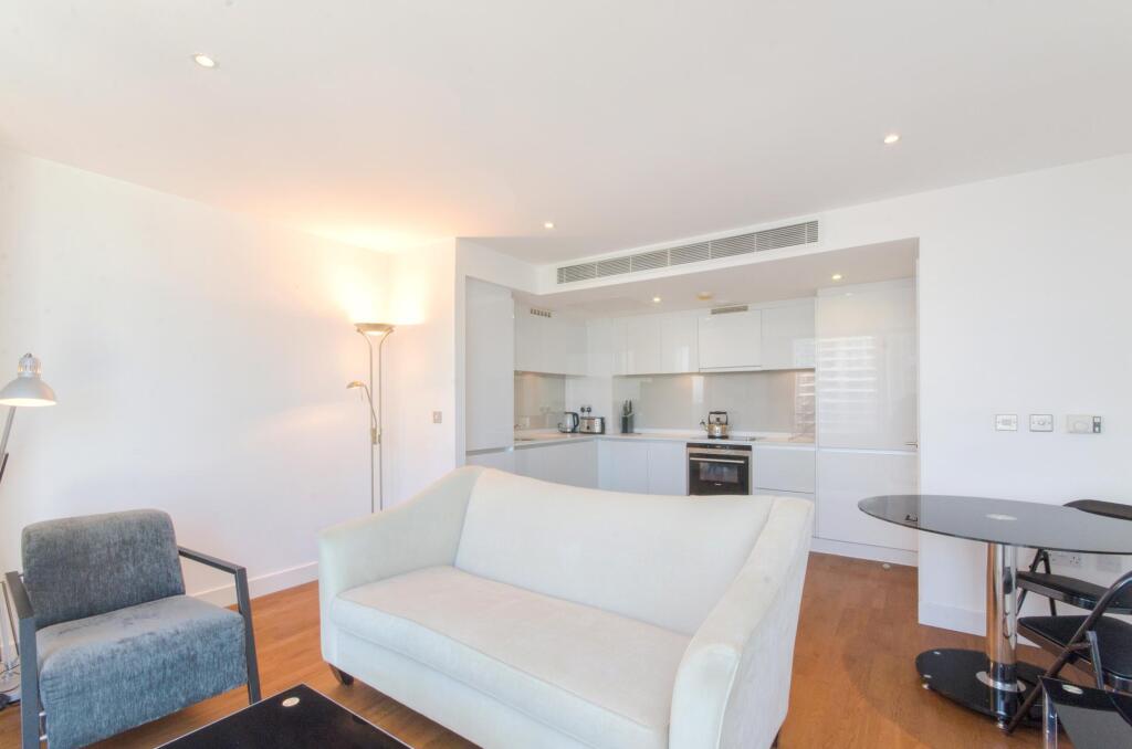 1 bed Apartment for rent in London. From Johns & Co - Canary Wharf