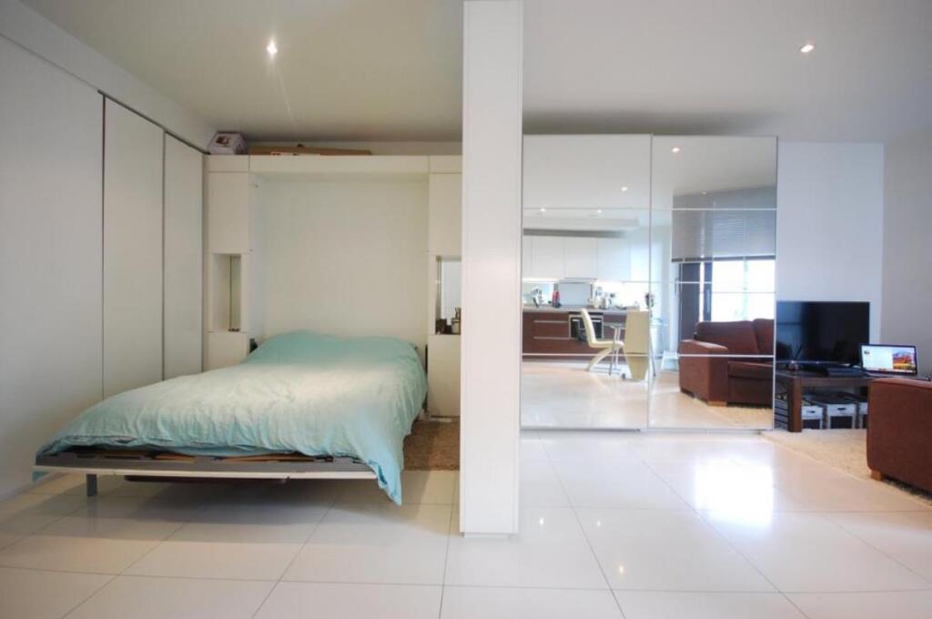 0 bed Apartment for rent in Poplar. From Johns & Co - Canary Wharf