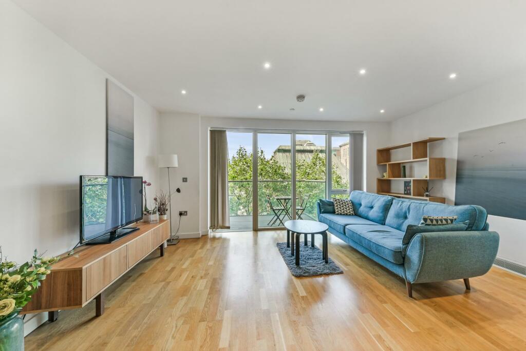 2 bed Apartment for rent in Poplar. From Johns & Co - Canary Wharf