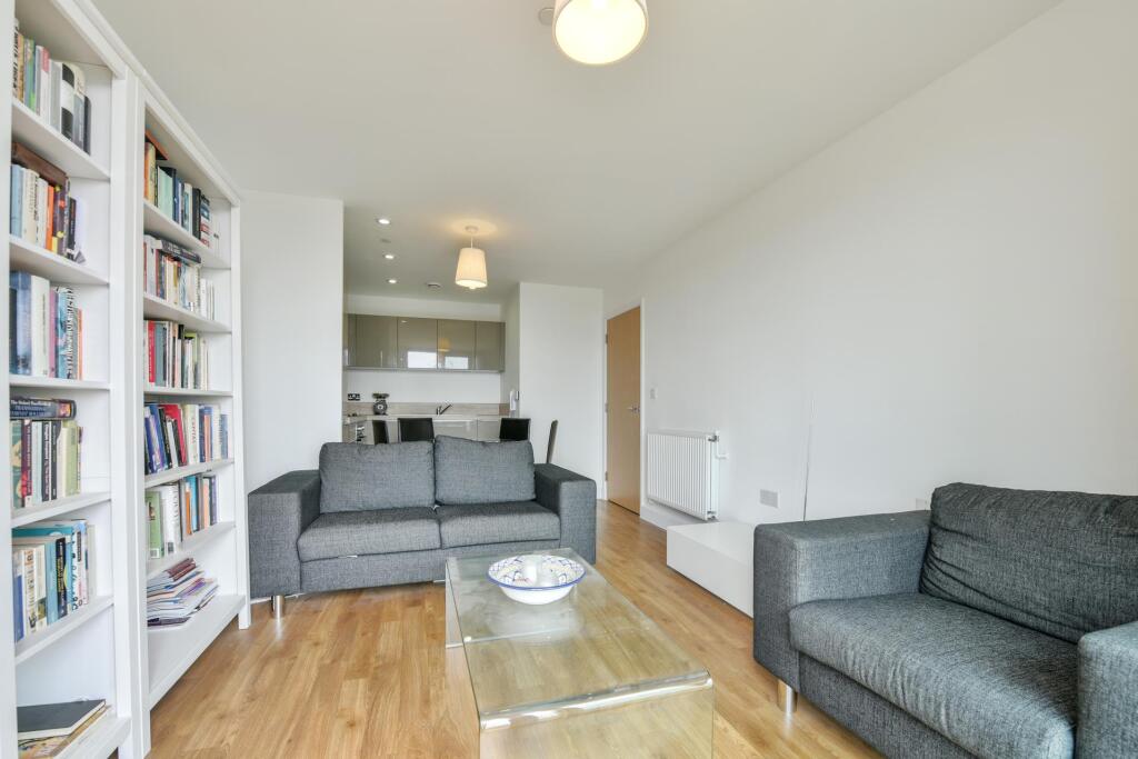 4 bed Apartment for rent in Lewisham. From Johns & Co - Canary Wharf