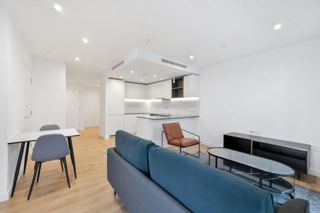 1 bed Apartment for rent in London. From Johns & Co - Canary Wharf
