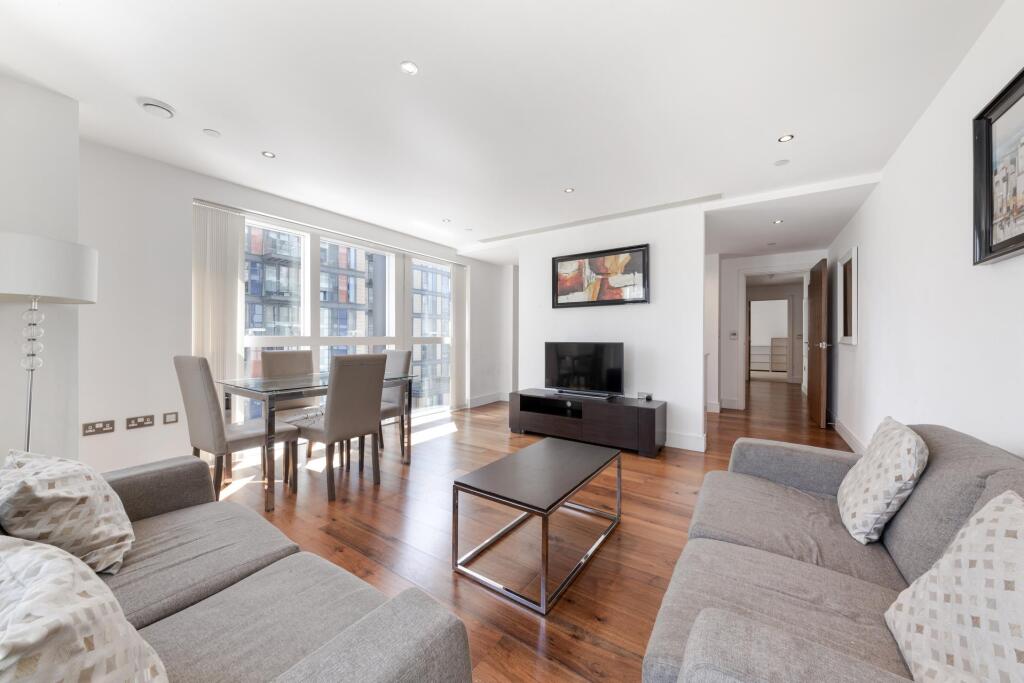 3 bed Apartment for rent in Poplar. From Johns & Co - Canary Wharf