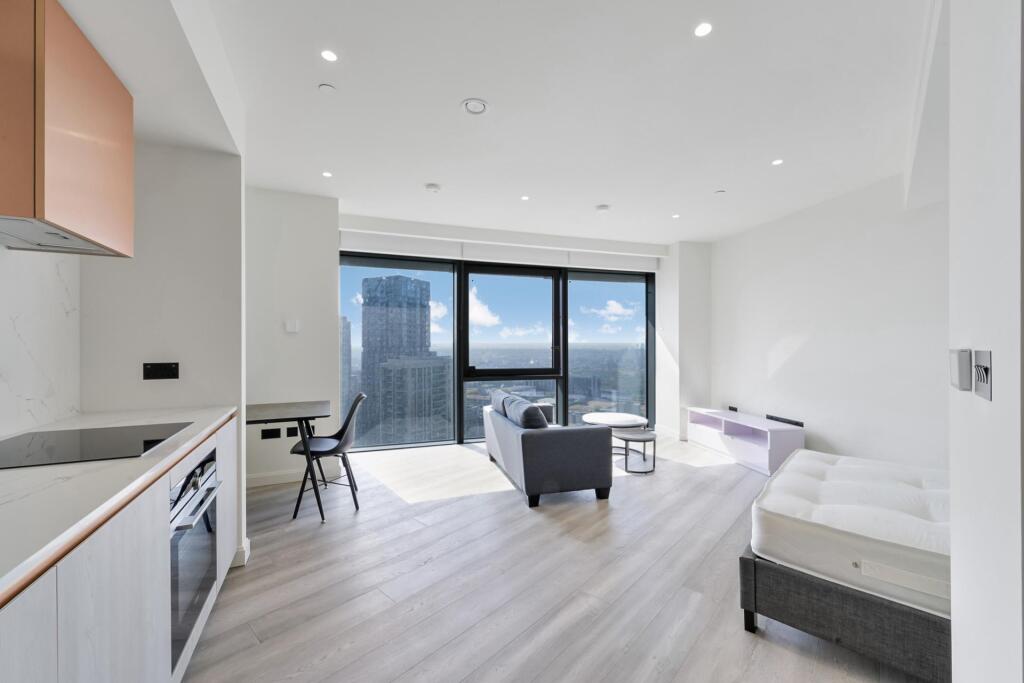 4 bed Apartment for rent in . From Johns & Co - Canary Wharf
