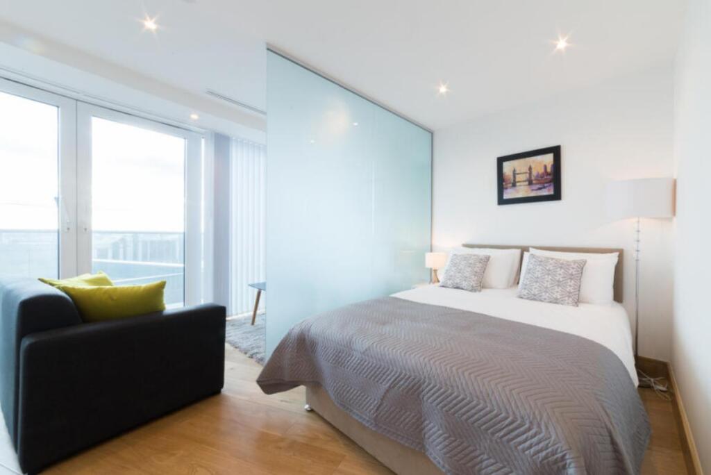 4 bed Apartment for rent in Poplar. From Johns & Co - Canary Wharf