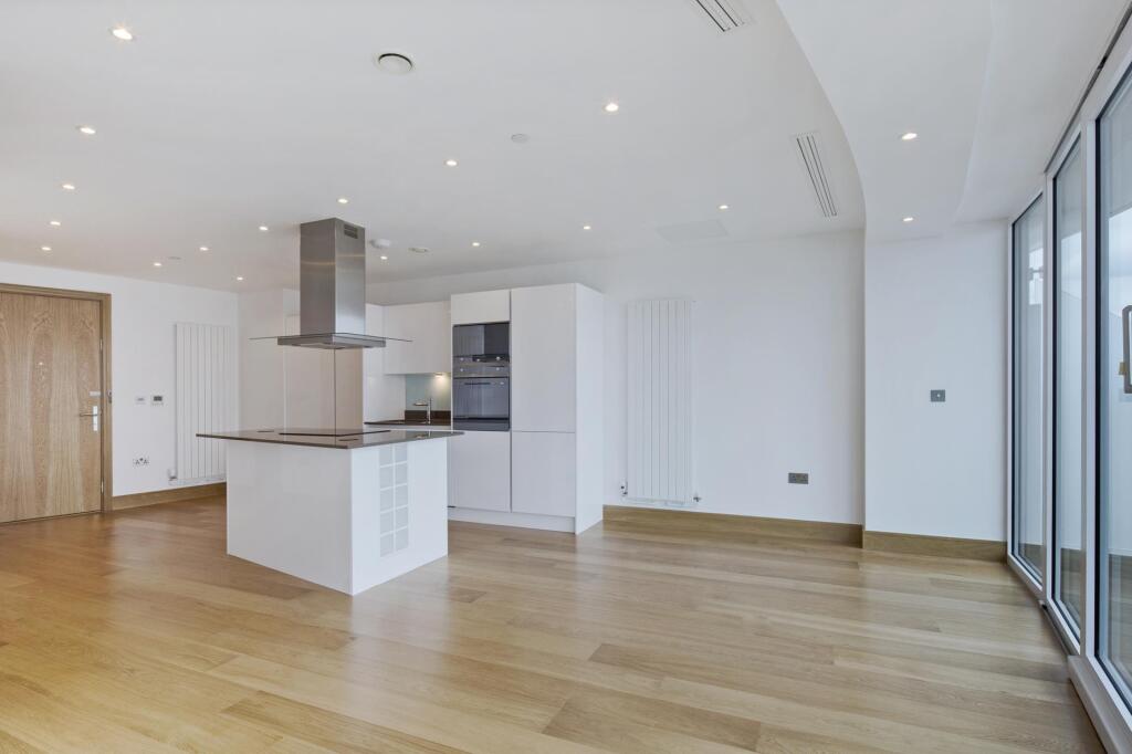 1 bed Apartment for rent in Poplar. From Johns & Co - Canary Wharf