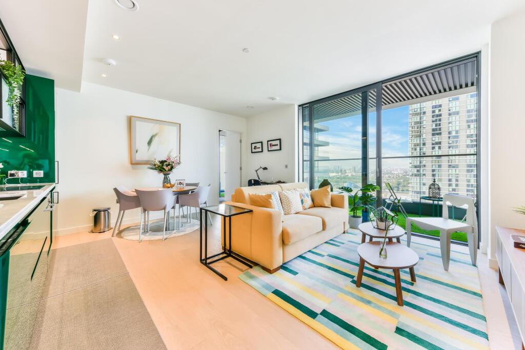 1 bed Apartment for rent in Poplar. From Johns & Co - Canary Wharf