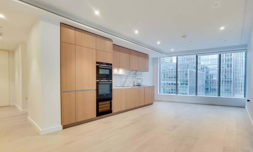 2 bed Apartment for rent in London. From Johns & Co - Canary Wharf