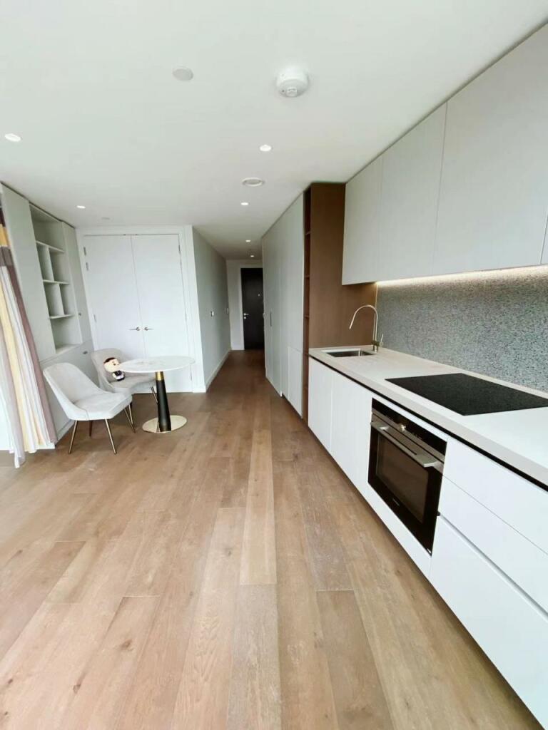 0 bed Apartment for rent in Greenwich. From Johns & Co - New Providence Wharf