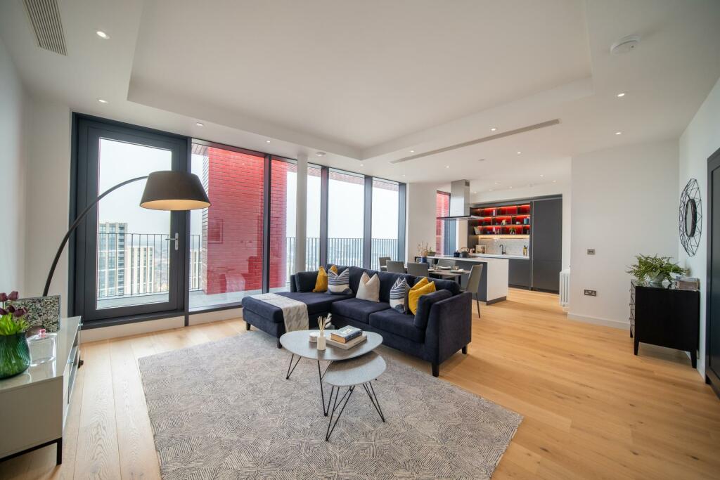 3 bed Penthouse for rent in London. From Johns & Co - New Providence Wharf