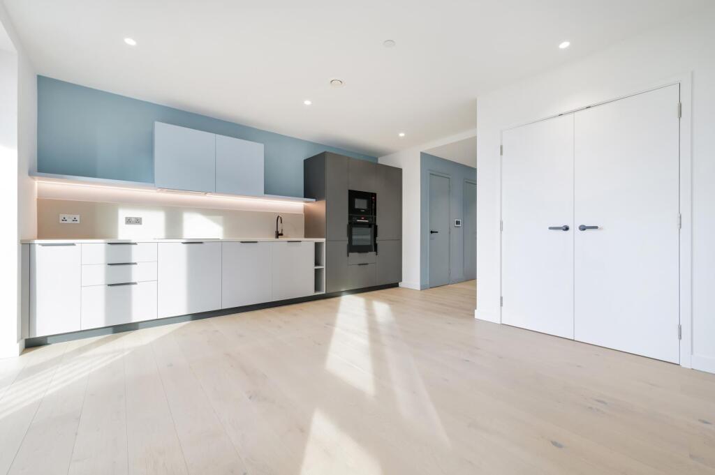 0 bed Apartment for rent in London. From JOHNS&CO - New Providence Wharf