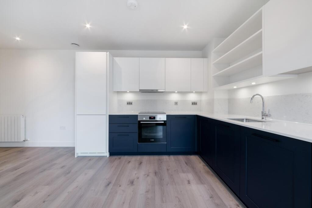 0 bed Apartment for rent in London. From JOHNS&CO - New Providence Wharf