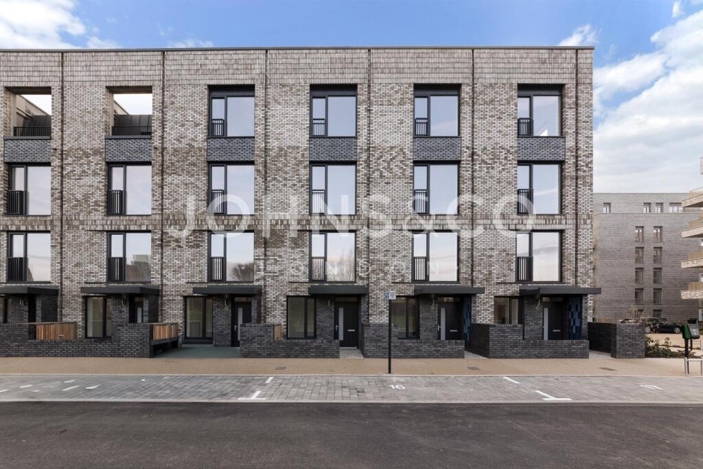 4 bed Town House for rent in . From JOHNS&CO - New Providence Wharf