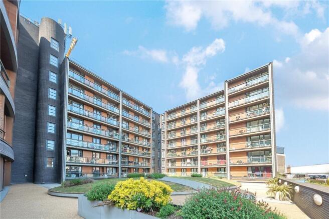 2 bed 1st Floor Flat for rent in London. From JOHNS&CO - New Providence Wharf 2 bed 1st Floor Flat for rent in London. From JOHNS&CO - New Providence Wharf