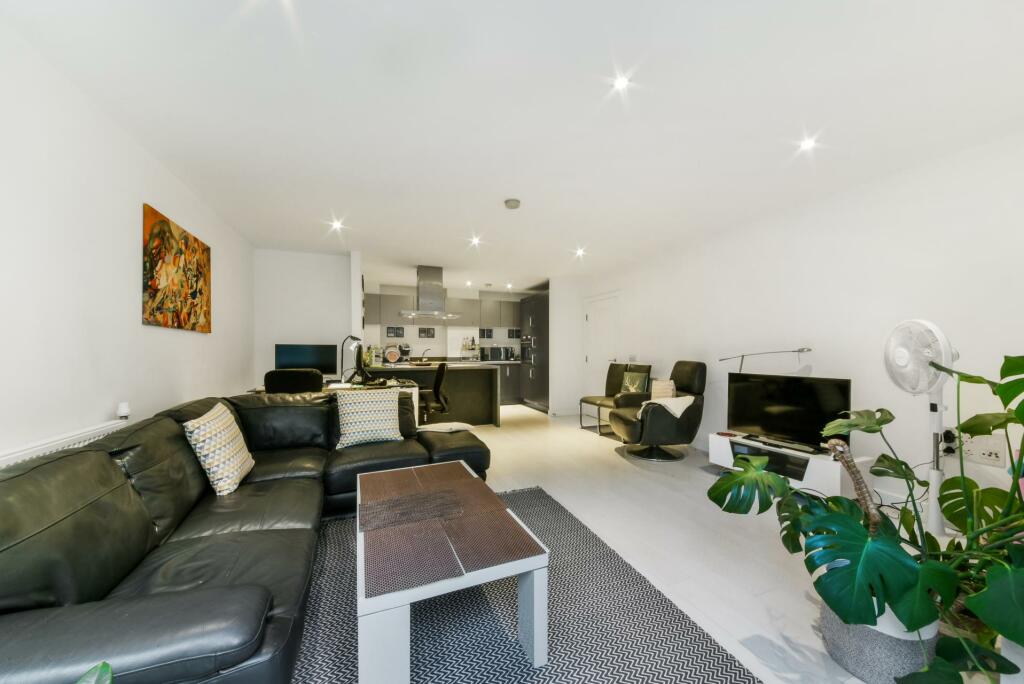2 bed Apartment for rent in London. From JOHNS&CO - New Providence Wharf