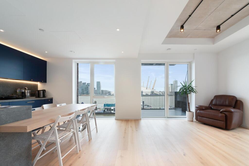 2 bed Apartment for rent in Poplar. From JOHNS&CO - New Providence Wharf
