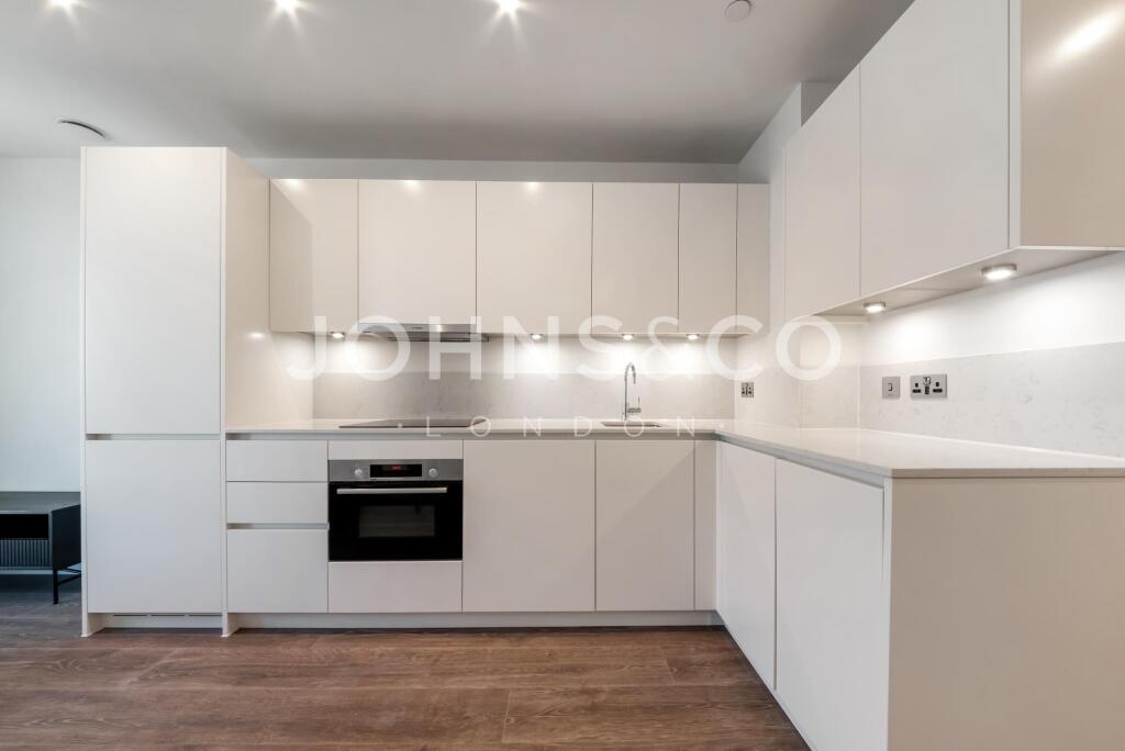 1 bed 1st Floor Flat for rent in London. From JOHNS&CO - New Providence Wharf