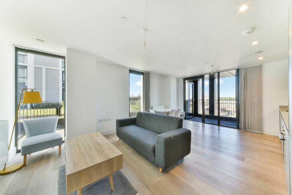 3 bed Apartment for rent in London. From JOHNS&CO - New Providence Wharf