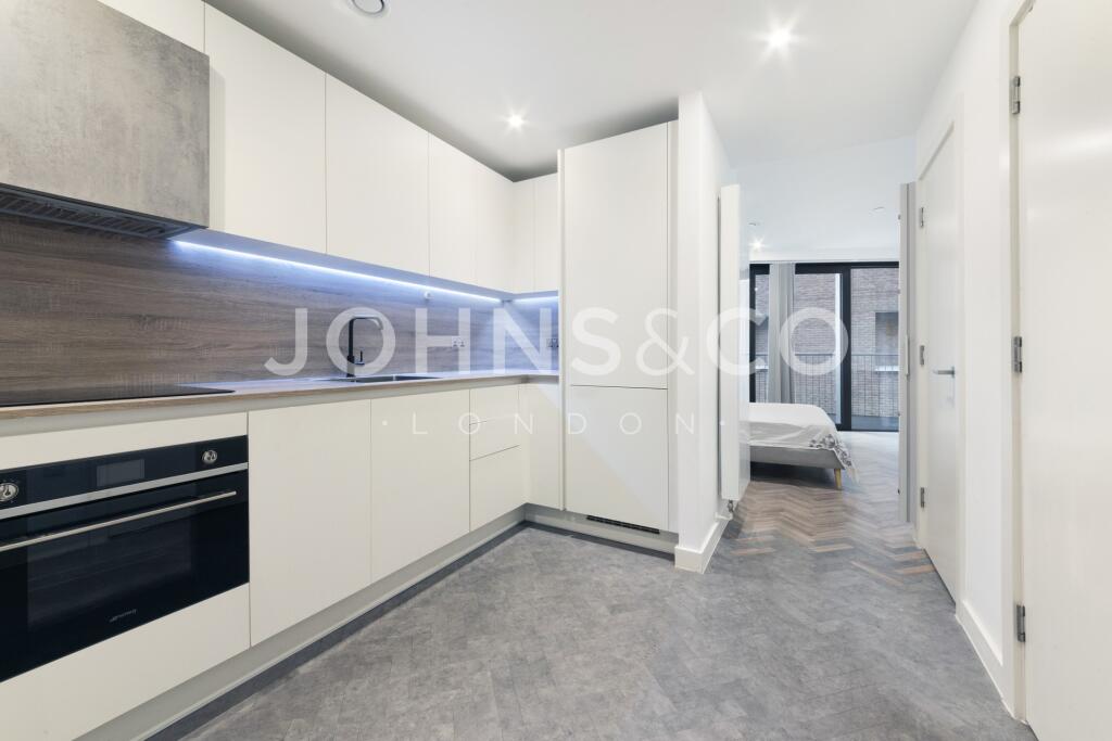 4 bed Apartment for rent in London. From JOHNS&CO - New Providence Wharf 4 bed Apartment for rent in London. From JOHNS&CO - New Providence Wharf