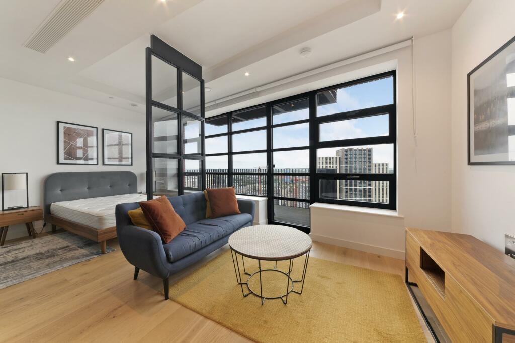 4 bed Apartment for rent in Poplar. From JOHNS&CO - New Providence Wharf