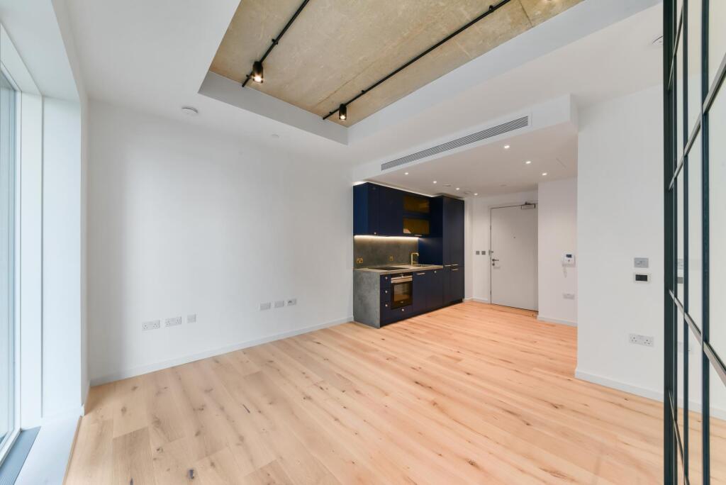 4 bed Apartment for rent in Poplar. From JOHNS&CO - New Providence Wharf 4 bed Apartment for rent in Poplar. From JOHNS&CO - New Providence Wharf
