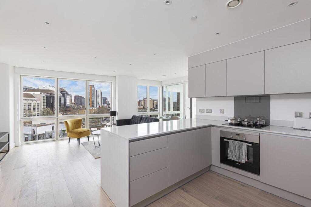 2 bed Apartment for rent in Poplar. From JOHNS&CO - New Providence Wharf