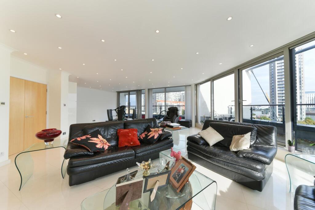 3 bed Apartment for rent in Poplar. From JOHNS&CO - New Providence Wharf