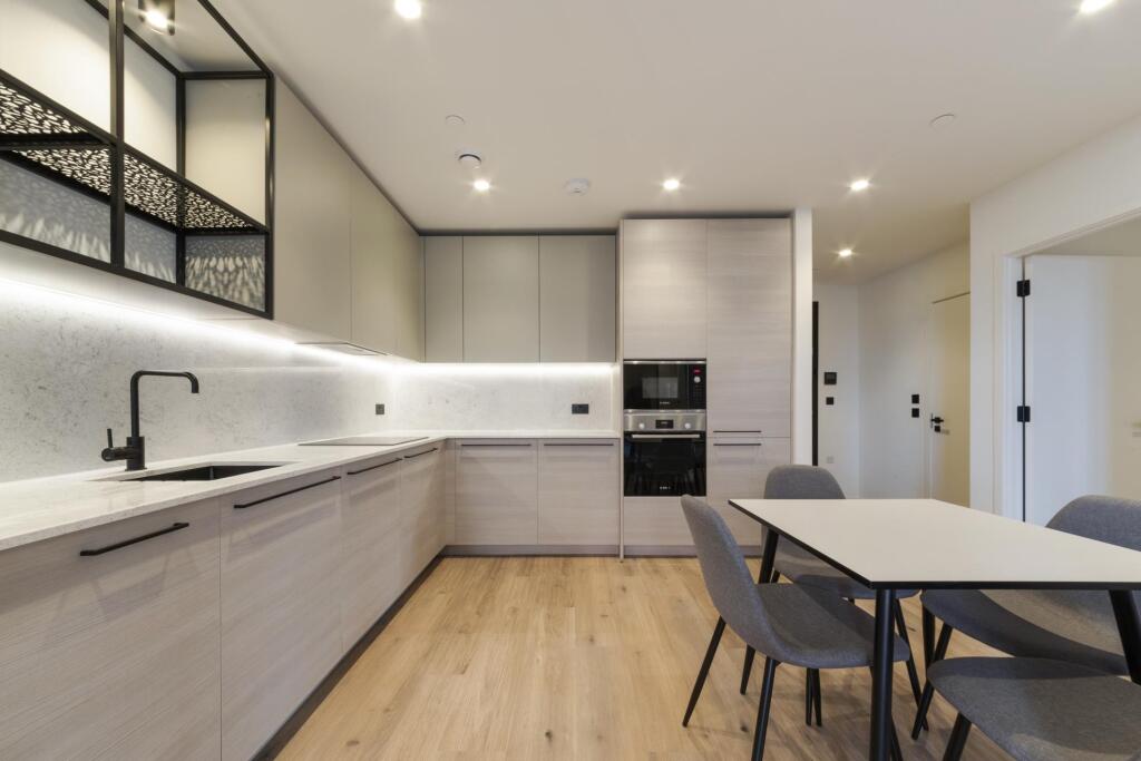1 bed Apartment for rent in Poplar. From JOHNS&CO - New Providence Wharf
