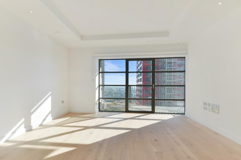 1 bed Apartment for rent in Poplar. From JOHNS&CO - New Providence Wharf