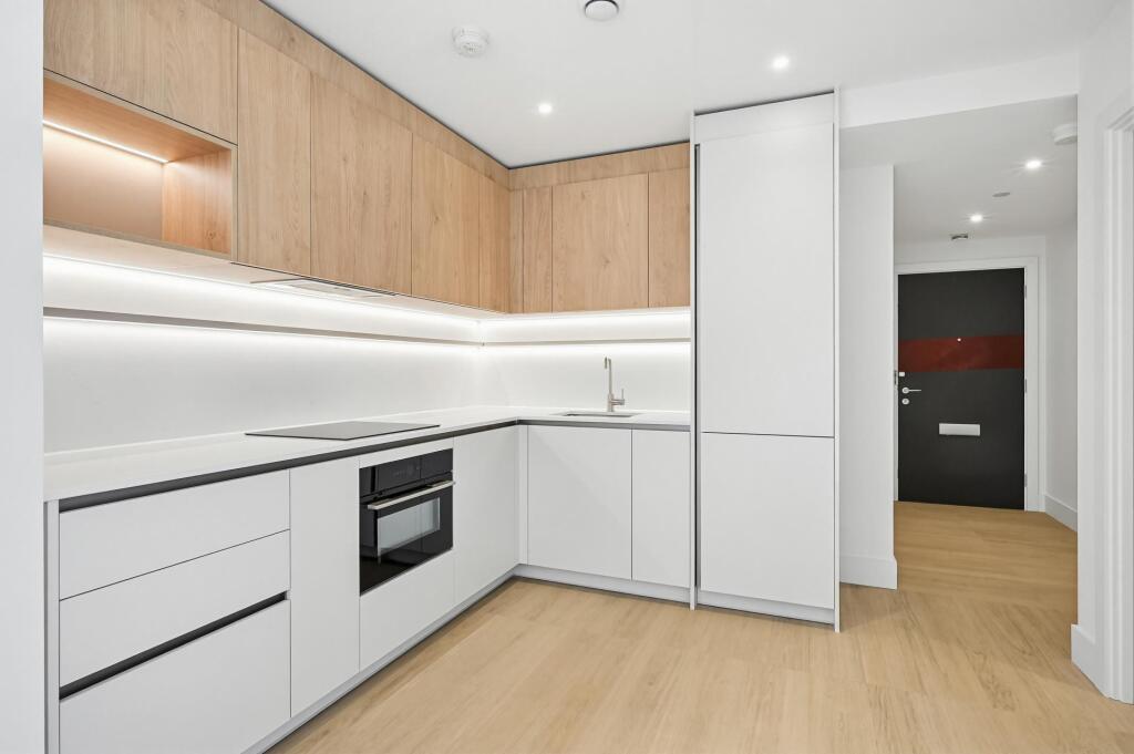 1 bed Apartment for rent in Poplar. From JOHNS&CO - New Providence Wharf
